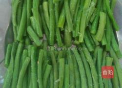 凉拌豆角的做法图解3