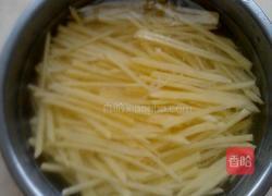 凉调酸辣土豆丝的做法图解1