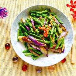 清炒茄子长缸豆的做法[图]