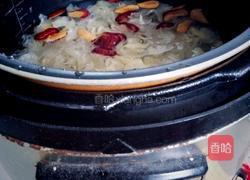红枣炖白木耳的做法图解2