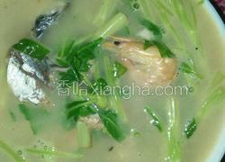 海三鲜煮空心菜汤