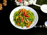 双椒炒红薯杆子的做法[图]