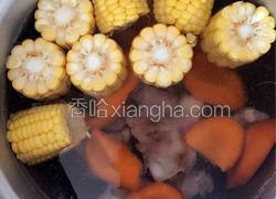 猪骨玉米红萝卜汤