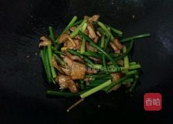 蒜苔炒肉的做法图解4