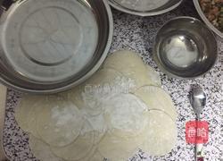 传统广东饺子(韭菜馅.芹菜馅)的做法图解2