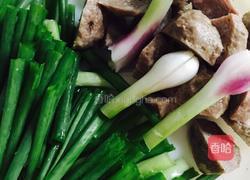 银芽肉丸炒面的做法图解1