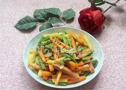 炒三条（土豆，豆角，胡萝卜）