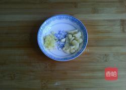 蒜苔炒肉的做法图解3