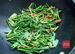 蒜苔炒肉的做法图解8