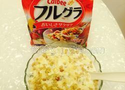 水果燕麦牛奶餐
