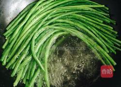 孜然香棒棒糖豇豆的做法图解2