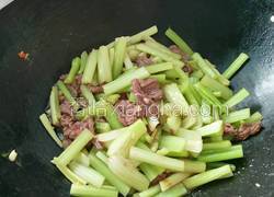 芹菜炒牛肉