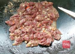 芹菜炒牛肉的做法图解4