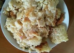 鸡蛋鱼香米饼