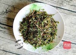 鸡骨草叶泡茶的做法图解1