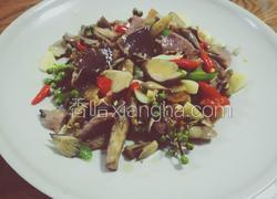 火腿炒鸡枞