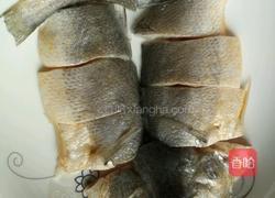 清蒸黄花鱼的做法图解2
