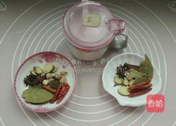 红辣椒花毛拼盘的做法图解1