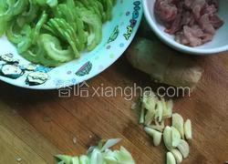 肉丝炒苦瓜