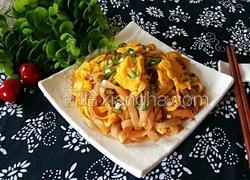 鸡蛋炒河粉