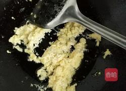 木耳鸡蛋虾仁饺子的做法图解3
