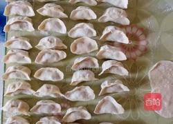 木耳鸡蛋虾仁饺子的做法图解10