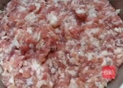 莲藕塞肉的做法图解1