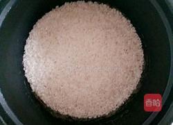 酱油饭的做法图解1
