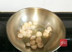 西兰花炒虾仁的做法图解3