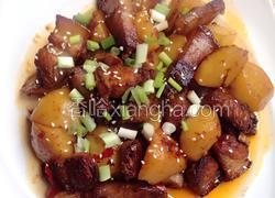 川味土豆红烧肉