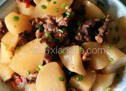 萝卜焖牛腩