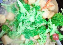 西兰花豆泡炝肉末的做法图解3