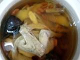 药材鸽子汤