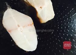 香煎鳕鱼的做法图解2