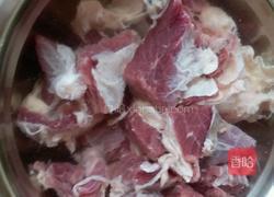 红烧土豆牛腩的做法图解2