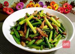 蒜苔炒肉的做法图解7