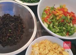 韭菜蛋三色椒盒子的做法图解3