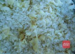 酱油炒饭的做法图解1