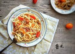 蕃茄蘑菇肉酱意大利面