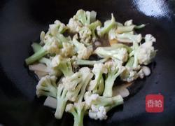 炒菜花的做法图解6