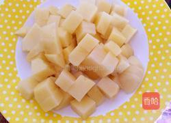 排骨炖土豆的做法图解2