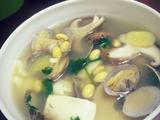 鲜蛤豆腐汤