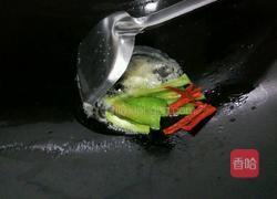 双椒空心菜杆炒火腿的做法图解4