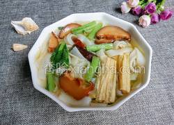 腐竹香菇汤河粉