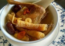 红枣枸杞鸽子汤