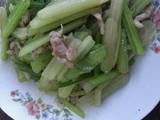 西芹炒肉丝