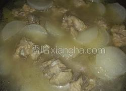 白萝卜排骨汤
