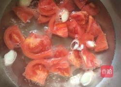 西红柿鸡蛋汤的做法图解1