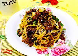 牛肉炒米线