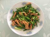 肉丝炒蒜苔